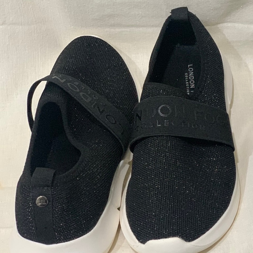 Size 9 London Fog Slip On